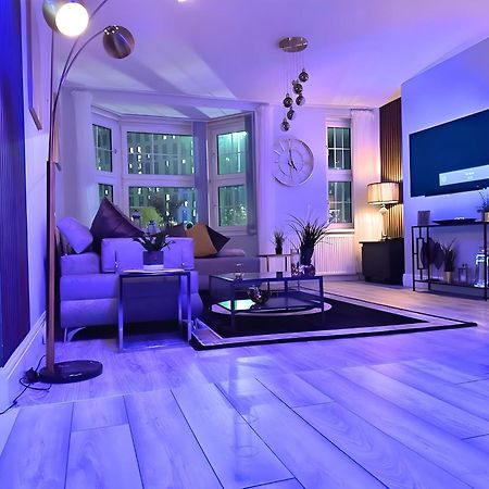 *Luxury 9Ine Lush Jacuzzi Apartment & Balcony* Birmingham Dış mekan fotoğraf