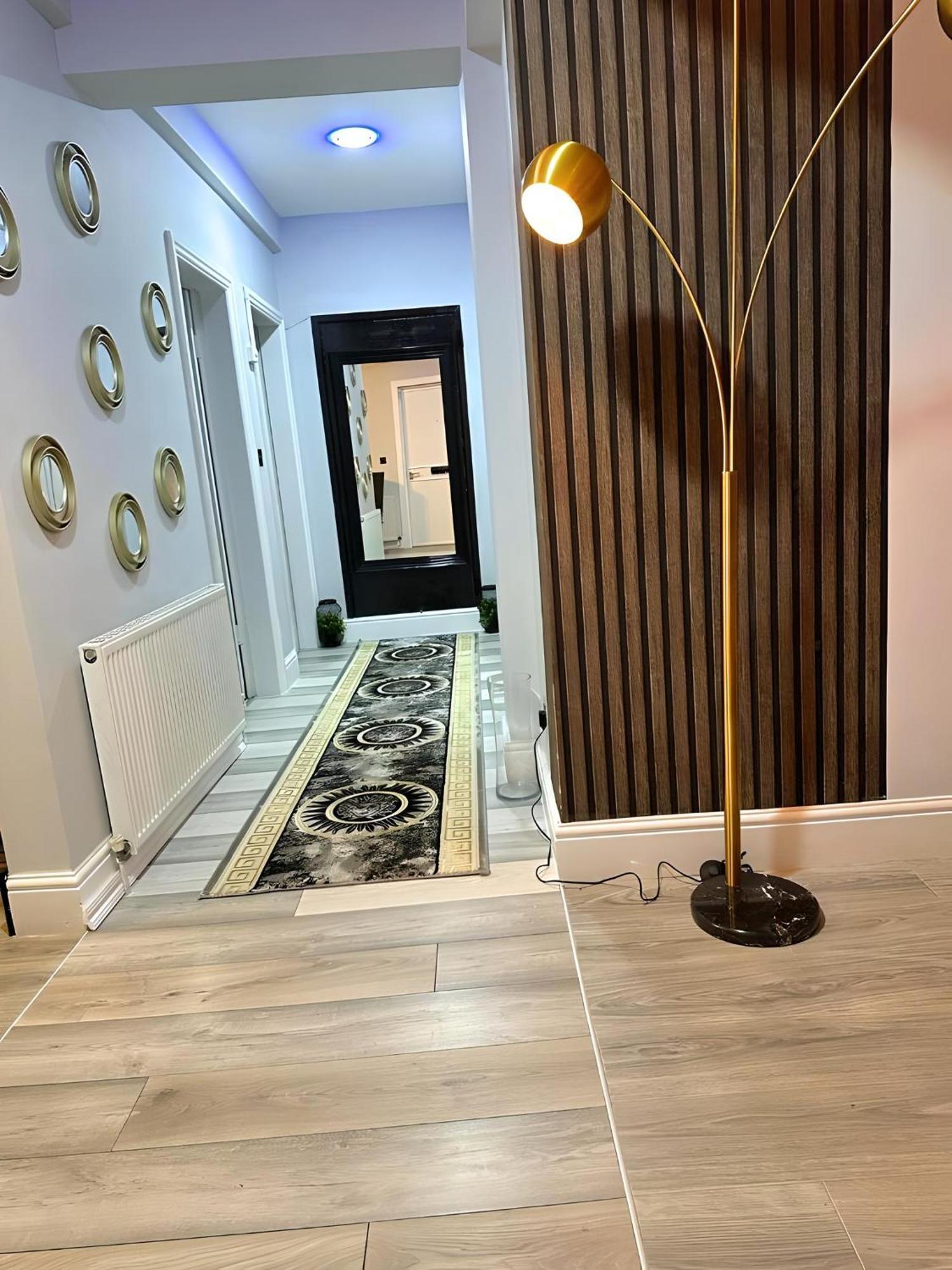 *Luxury 9Ine Lush Jacuzzi Apartment & Balcony* Birmingham Dış mekan fotoğraf