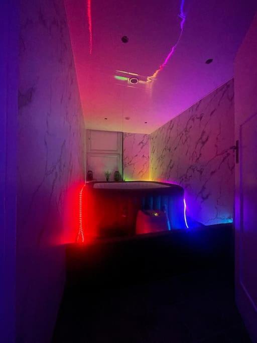 *Luxury 9Ine Lush Jacuzzi Apartment & Balcony* Birmingham Dış mekan fotoğraf