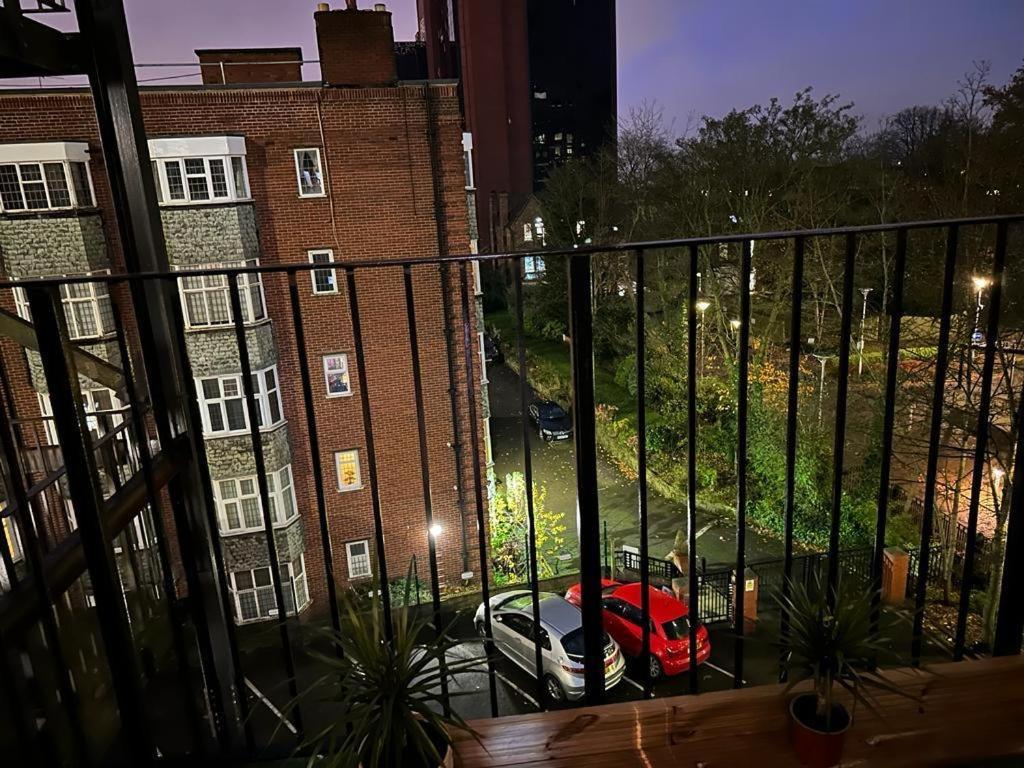 *Luxury 9Ine Lush Jacuzzi Apartment & Balcony* Birmingham Dış mekan fotoğraf