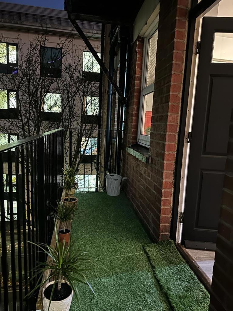 *Luxury 9Ine Lush Jacuzzi Apartment & Balcony* Birmingham Dış mekan fotoğraf